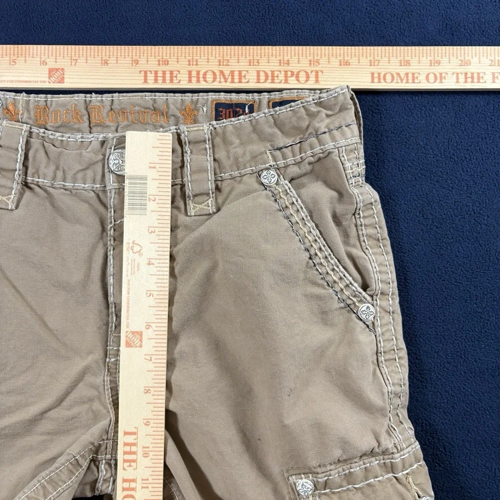 Rock Revival Men Classic Cargo Shorts 30 Khaki Thick Stitch Y2K RR Grunge Skater